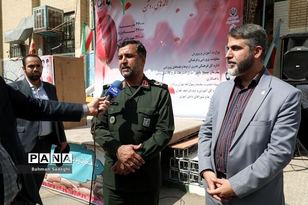 آیین افتتاحیه چهارمین دوره لاله‌های روشن