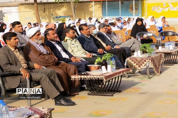 برگزاری جشن عاطفه‌ها در دبستان شاهد فاطمه الزهرا شهرستان بجنورد