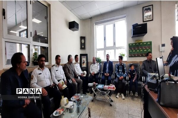 مراسم نواختن زنگ مهر و  تقدیر از فرزندان شهید سرهنگ جام دوست