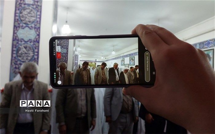 غبارروبی نماز‌خانه مدرسه ارشاد قرچک در قالب طرح نور چشم/فیلم