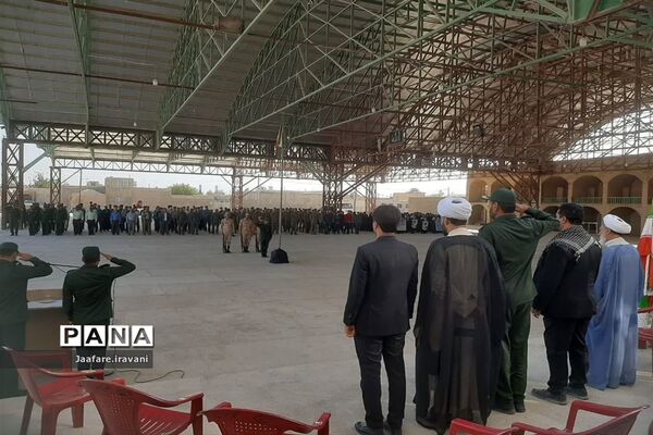 صبحگاه مشترک نیروهای مسلح شهرستان مروست