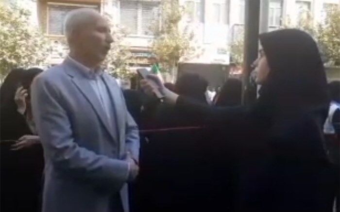 هدف از برگزاری جشن نقش‌آفرینان گام دوم انقلاب حمایت از نقش فعال نوجوانان و جوانان است/فیلم