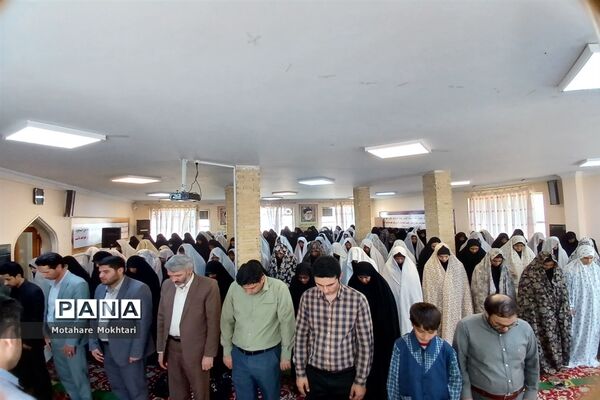 آیین نواختن زنگ نماز در اراک