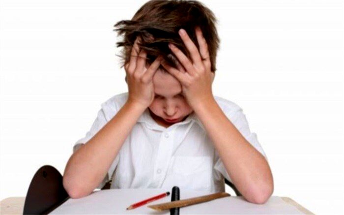 اضطراب و استرس عملکرد دانش آموزان را مختل می‌کند