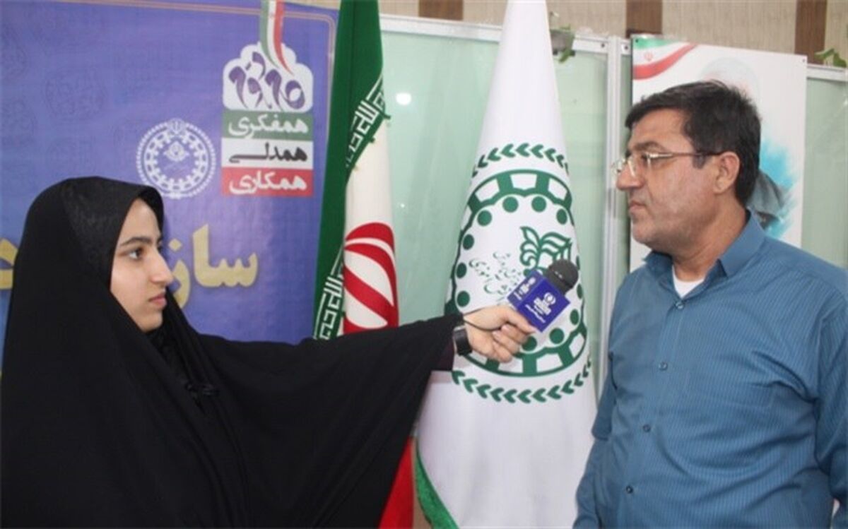جشن عاطفه‌ها با هدف ترویج فرهنگ کمک به همنوعان و کمک به تامین مایحتاج دانش‌آموزان نیازمند در مدارس استان بوشهر/فیلم