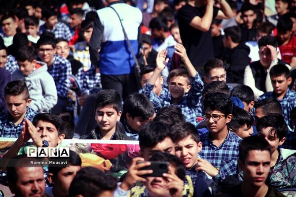 اجتماع جوانان نقش آفرین گام دوم انقلاب