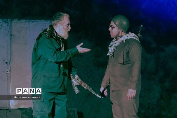 نمایش بزرگ میدانی نوری در نیمروز در بوستان کوهشار