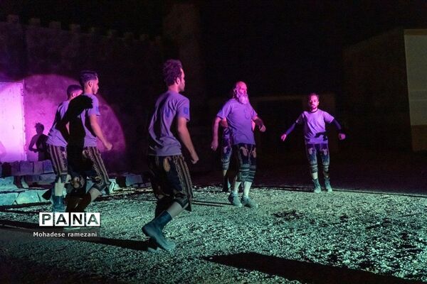 نمایش بزرگ میدانی نوری در نیمروز در بوستان کوهشار