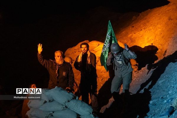 نمایش بزرگ میدانی نوری در نیمروز در بوستان کوهشار