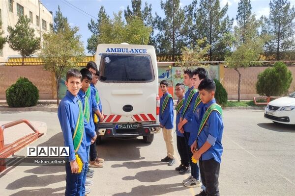 مراسم تجدید پیمان با شهید گمنام در دبیرستان علامه حلی۲ شهر جدید پرند