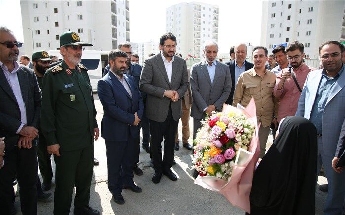 وزیر راه و شهرسازی به پردیس سفر کرد