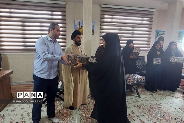 مراسم تجلیل از روحانیون طرح امین مدارس منطقه کهریزک