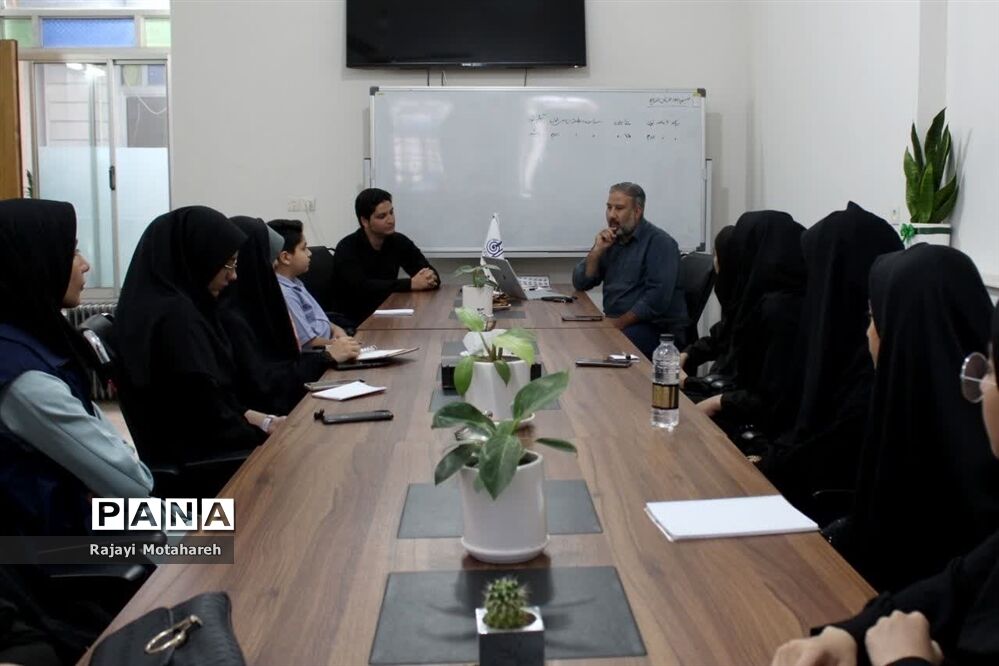 بازدید مدیر خبرگزاری فارس یزد از خبرگزاری پانا اردکان