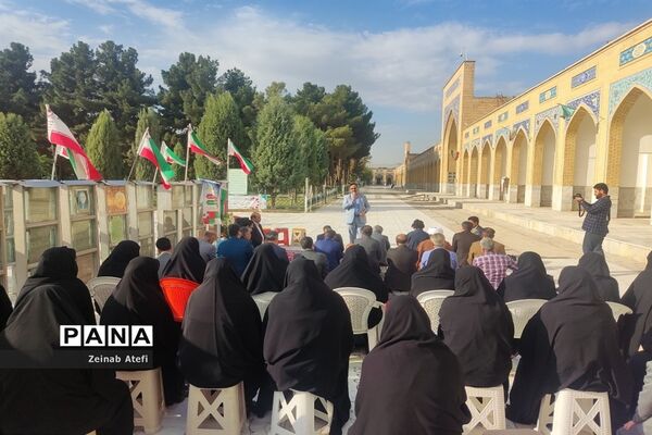 مراسم غبارروبی مزار شهدا در آرامستان خواجه ربیع مشهد