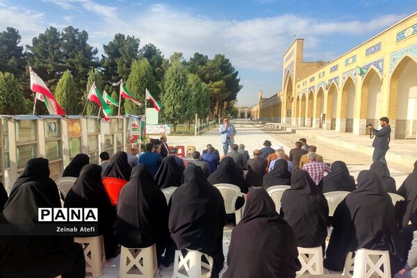 مراسم غبارروبی مزار شهدا در آرامستان خواجه ربیع مشهد