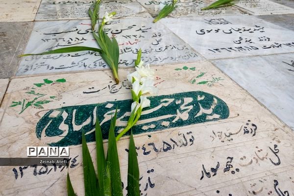 مراسم غبارروبی مزار شهدا در آرامستان خواجه ربیع مشهد