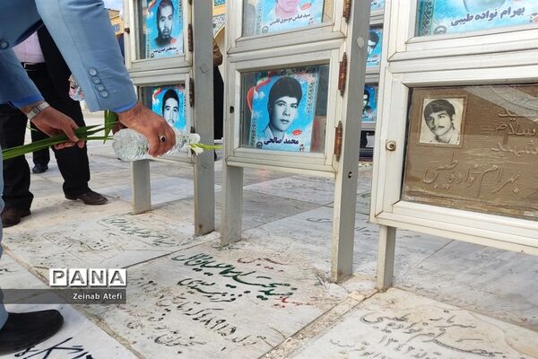 مراسم غبارروبی مزار شهدا در آرامستان خواجه ربیع مشهد