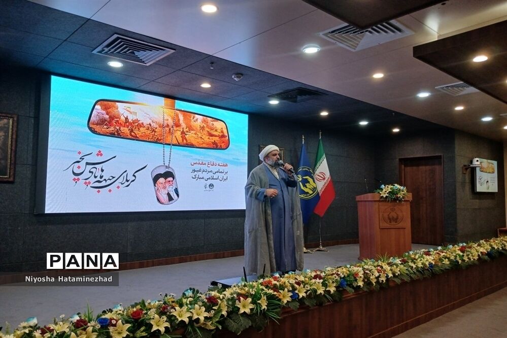 حضور دانش‌آموزان بهارستانی در نمایشگاه روایت گمنامی