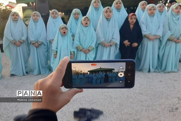 بزرگداشت هفته دفاع مقدس در مزار شهدای پارک خورشید