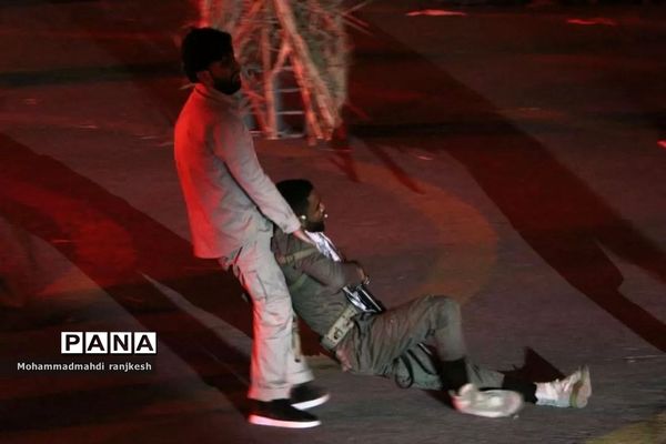 اجرای نمایش برای این خاک در رودان