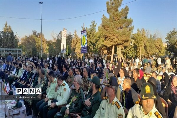 برگزاری مراسم آیین لاله‌ها در امامزاده محمد کرج