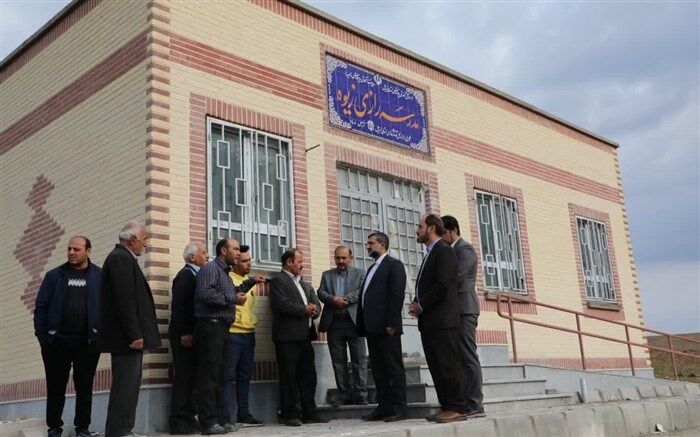 پیگیری میدانی استاندار اردبیل از فرایند تکمیل ساختمان جدید مدرسه روستای زیوه