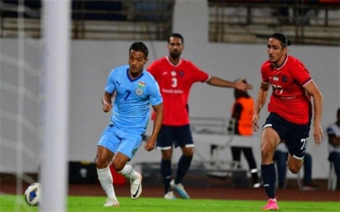 ‌نساجی - الهلال با تماشاگر شد