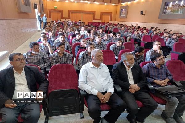 بزرگداشت هفته دفاع مقدس و آغاز هفته وحدت