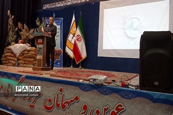 گردهمایی معاونان پرورشی و فرماندهان حوزه‌های بسیج دانش‌آموزی آذربایجان شرقی