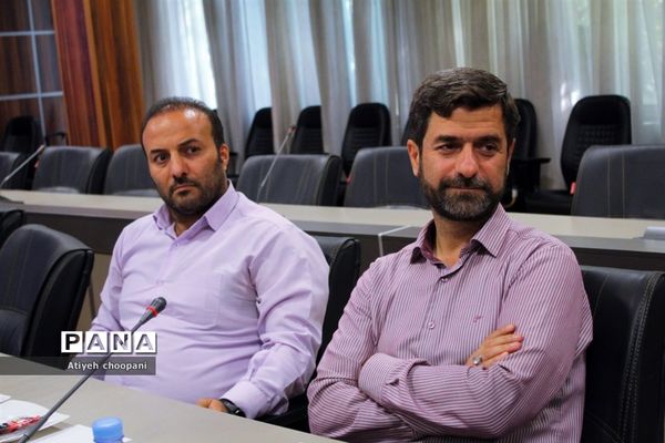 نشست صمیمی معاونت پرورشی و فرهنگی شهر تهران