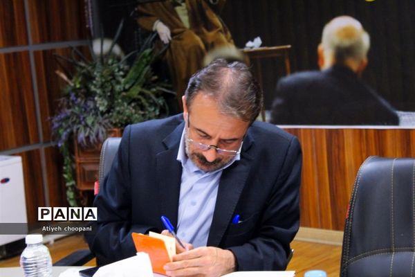 نشست صمیمی معاونت پرورشی و فرهنگی شهر تهران