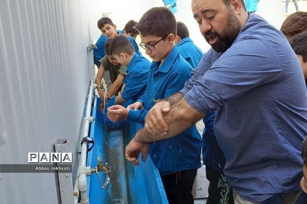 نماز جماعت و نشست‌های بصیرتی هفته وحدت  مدارس رودهن