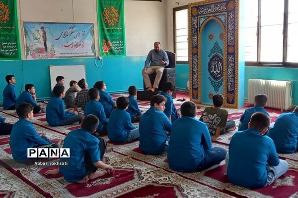 نماز جماعت و نشست‌های بصیرتی هفته وحدت  مدارس رودهن