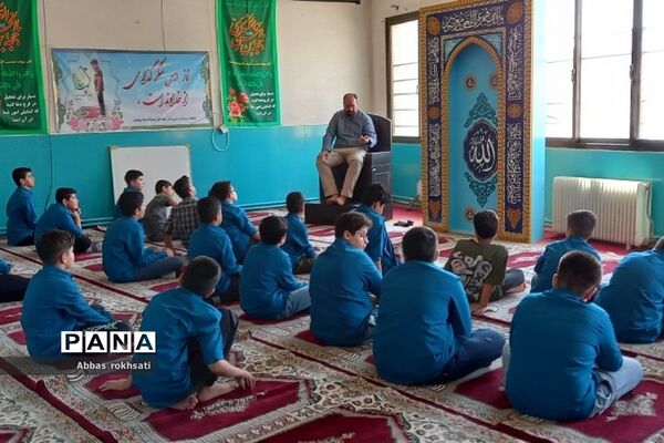 نماز جماعت و نشست‌های بصیرتی هفته وحدت  مدارس رودهن