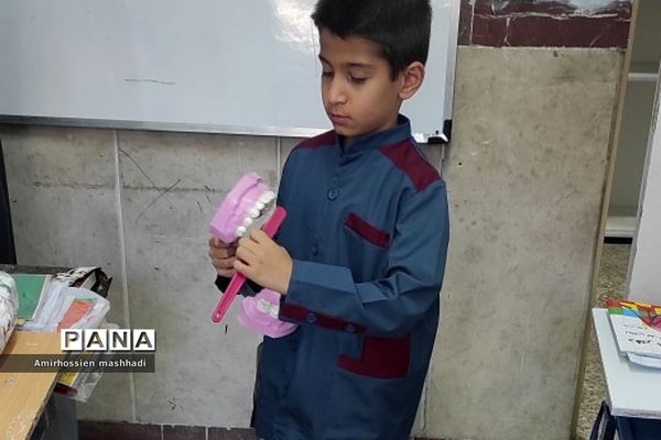 آموزش بهداشت فردی در دبستان ایمان رودهن