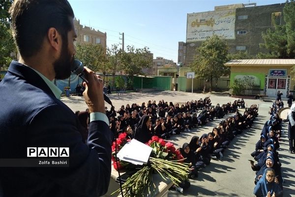 میلاد رسول اکرم(ص) در مدارس شهرستان‌قرچک