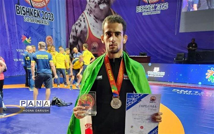 درخشش دانش‌آموز آسیب دیده شنوایی مقام دوم جهان در مسابقات کشتی جهانی ناشنوایان