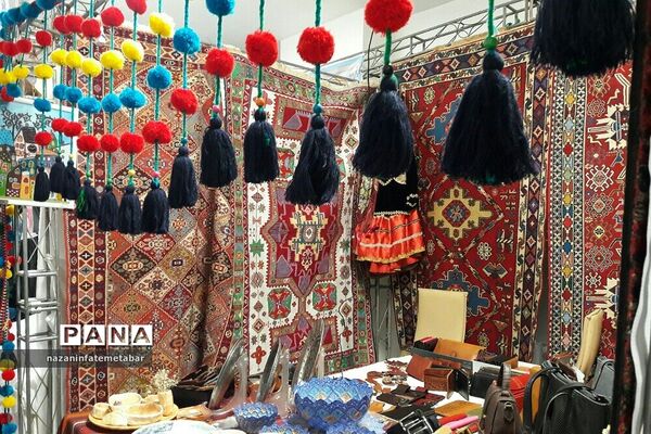 نمایشگاه توانمندی‌ها و دست‌آوردهای فرهنگی شهرستان فیروزکوه
