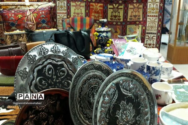 نمایشگاه توانمندی‌ها و دست‌آوردهای فرهنگی شهرستان فیروزکوه