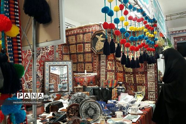 نمایشگاه توانمندی‌ها و دست‌آوردهای فرهنگی شهرستان فیروزکوه