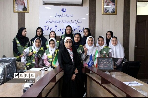 جلسه آموزشی خبرنویسی طرح هر مدرسه یک خبرنگار در  جواد‌آباد