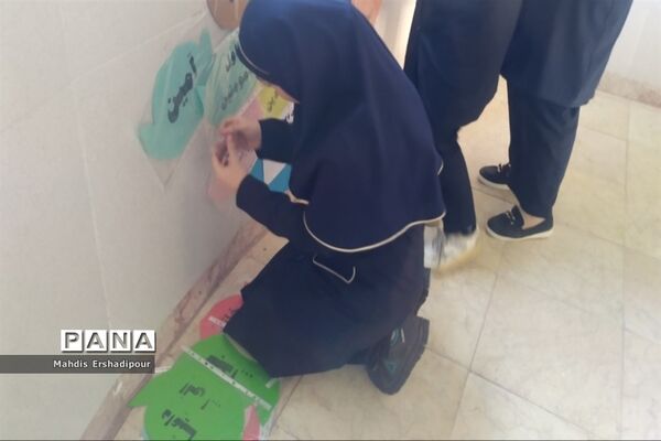 برگزاری جشن میلاد پیامبر (ص) و امام جعفر صادق (ع)  در دبیرستان دخترانه شاهد کوثر رباط‌کریم