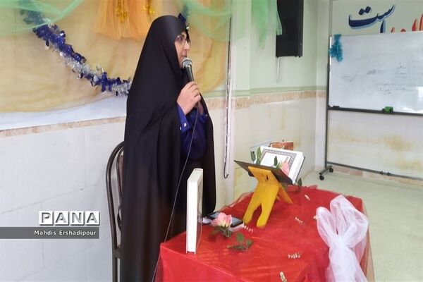 برگزاری جشن میلاد پیامبر (ص) و امام جعفر صادق (ع)  در دبیرستان دخترانه شاهد کوثر رباط‌کریم