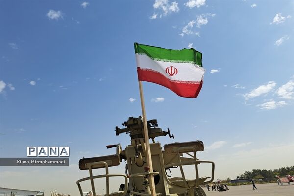 نمایشگاه دستاوردها و راهیان پیشرفت نیروی هوافضای سپاه در مشهد