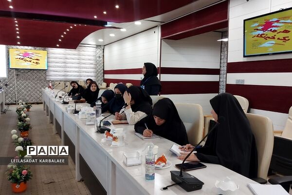 کارگاه آموزشی طرح«هر مدرسه،  یک خبرنگار» برای دانش‌آموز خبرنگاران پانا  کهریزک