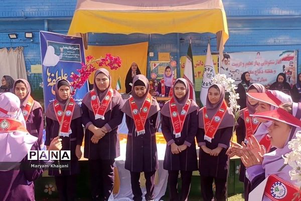 جشن عاطفه‌ها در دبستان پوشینه بافت ایران ناحیه ۳ شیراز