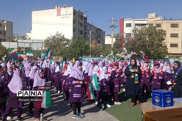 جشن عاطفه‌ها در دبستان پوشینه بافت ایران ناحیه ۳ شیراز