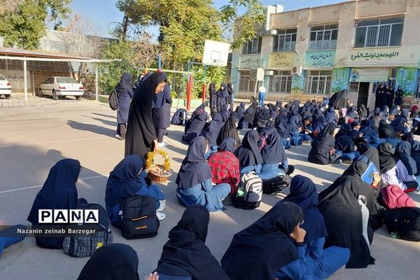 جشن هفته وحدت در دبیرستان دخترانه شاهد فیض ناحیه ۳ شیراز