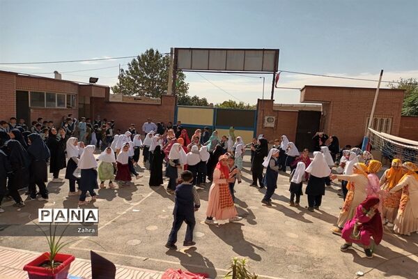 جشنواره عشایری در آموزشگاه شهدای طغان جواد آباد