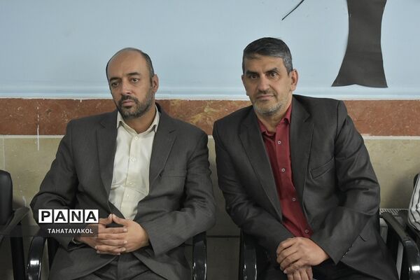 آیین زنگ نماز دانش‌آموزان مدرسه برکت علم بومهن